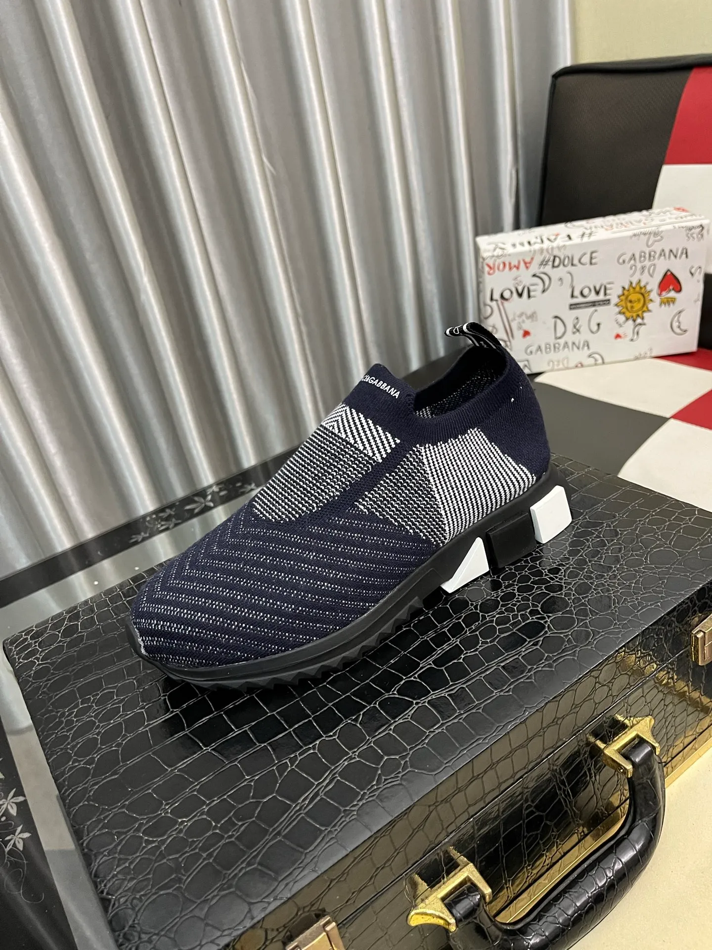 Men's men's shoes💰340⌚️⌚️【DG～】men's casual shoes 2022z cabinet simultaneous sale 🔶🔷🔜The upper is made of cowhide spliced fabric ➕Mesh lining, which is comfortable and breathable. The sole is: the original comfortable and wear-resistant outsole, ⚠️The real thing📱Photographed🎬The real thing is better📢📢📢Size: 35-46
